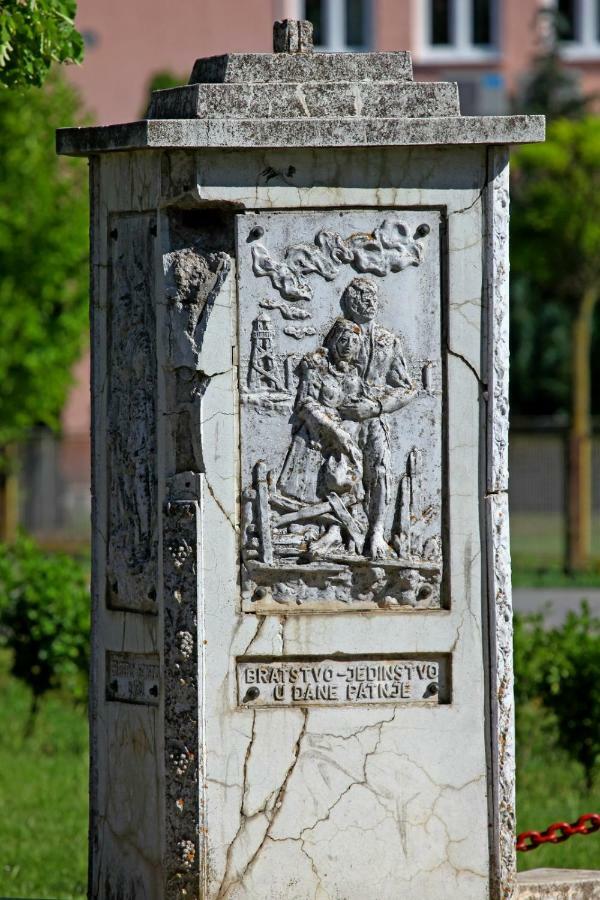Villa Mons Aureus Popovac Dış mekan fotoğraf
