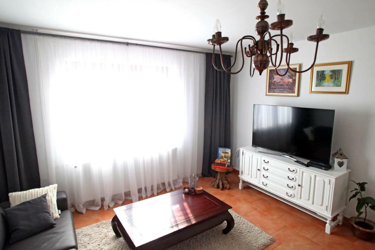 Villa Mons Aureus Popovac Dış mekan fotoğraf