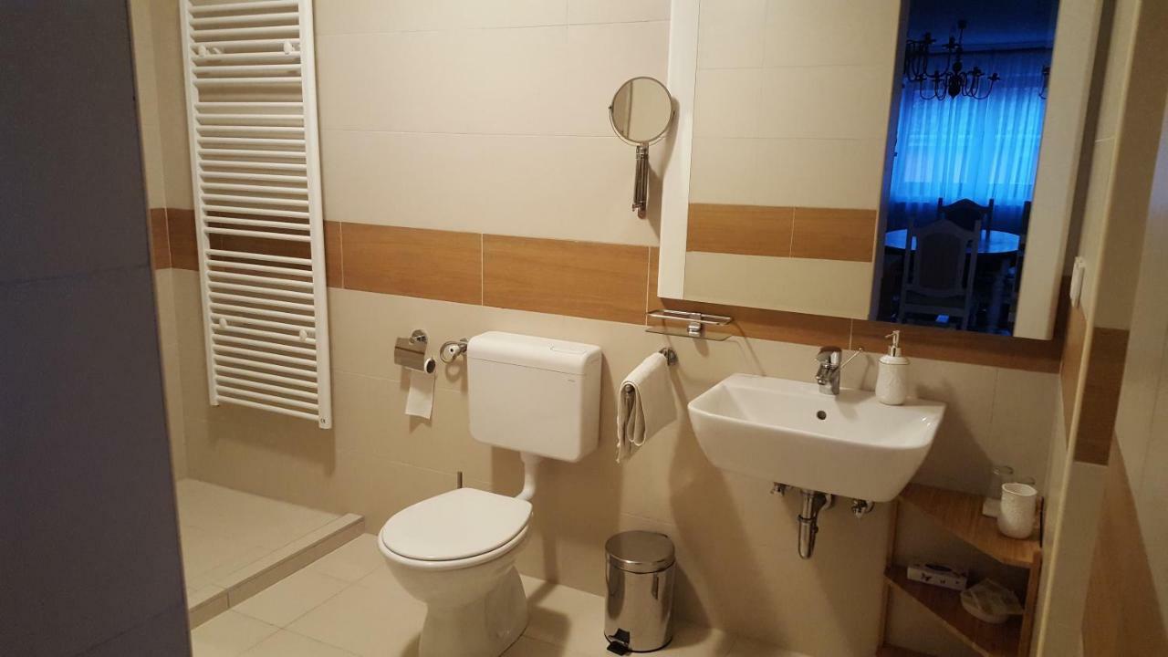 Villa Mons Aureus Popovac Dış mekan fotoğraf