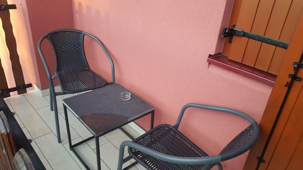 Villa Mons Aureus Popovac Dış mekan fotoğraf